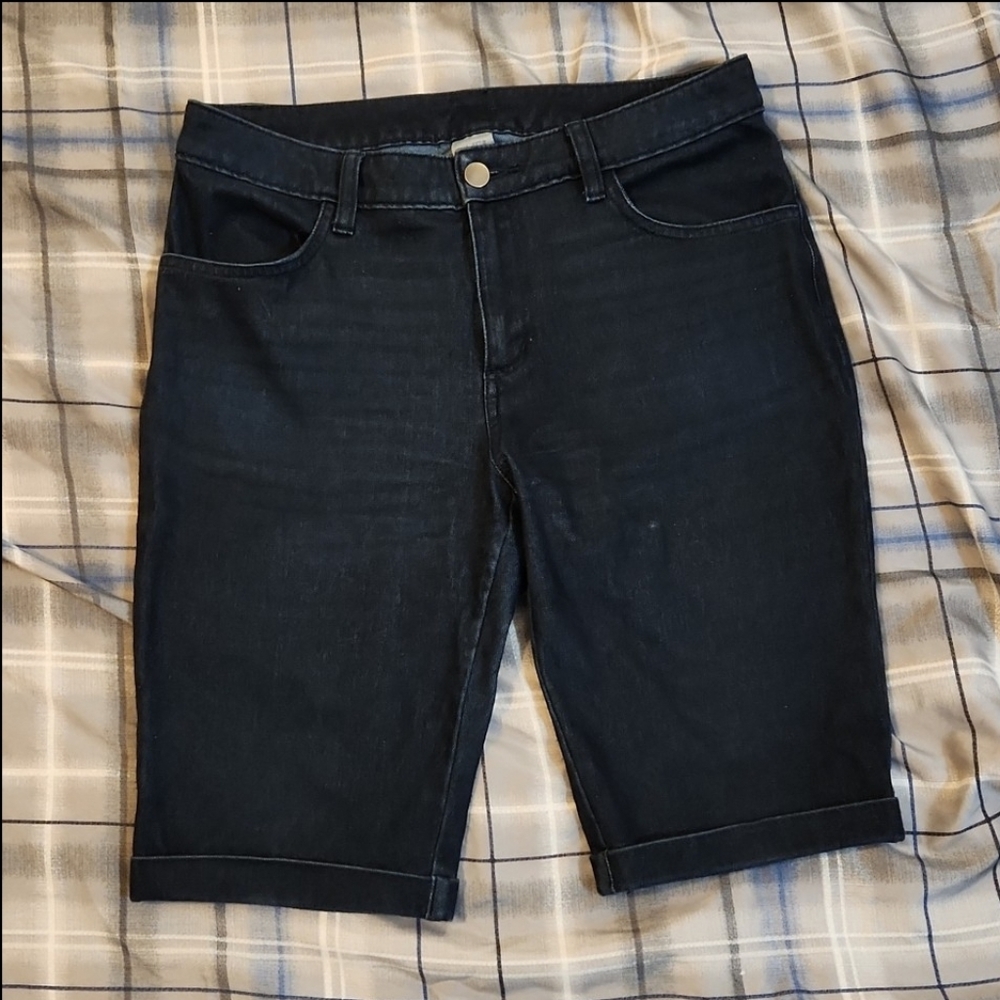 Knee length Denim shorts, Size 8